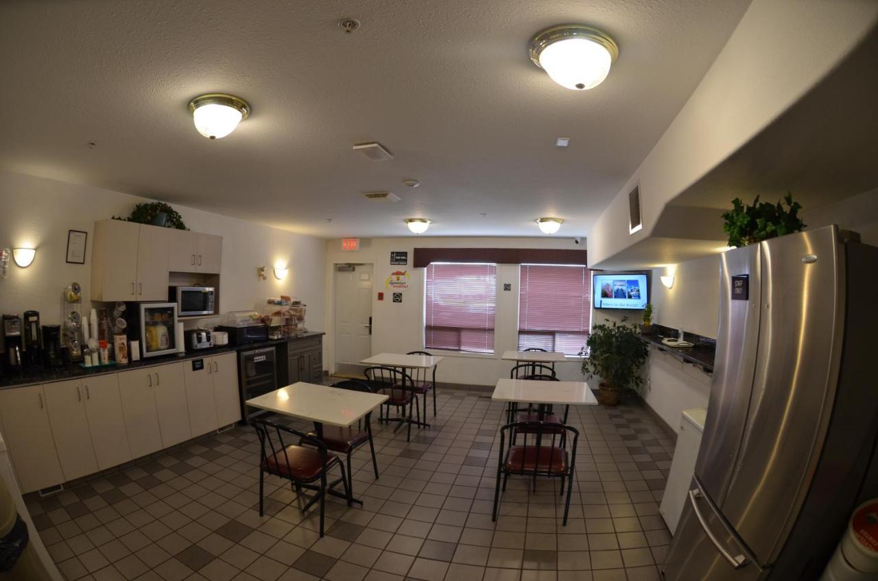 Days By Wyndham Hotel