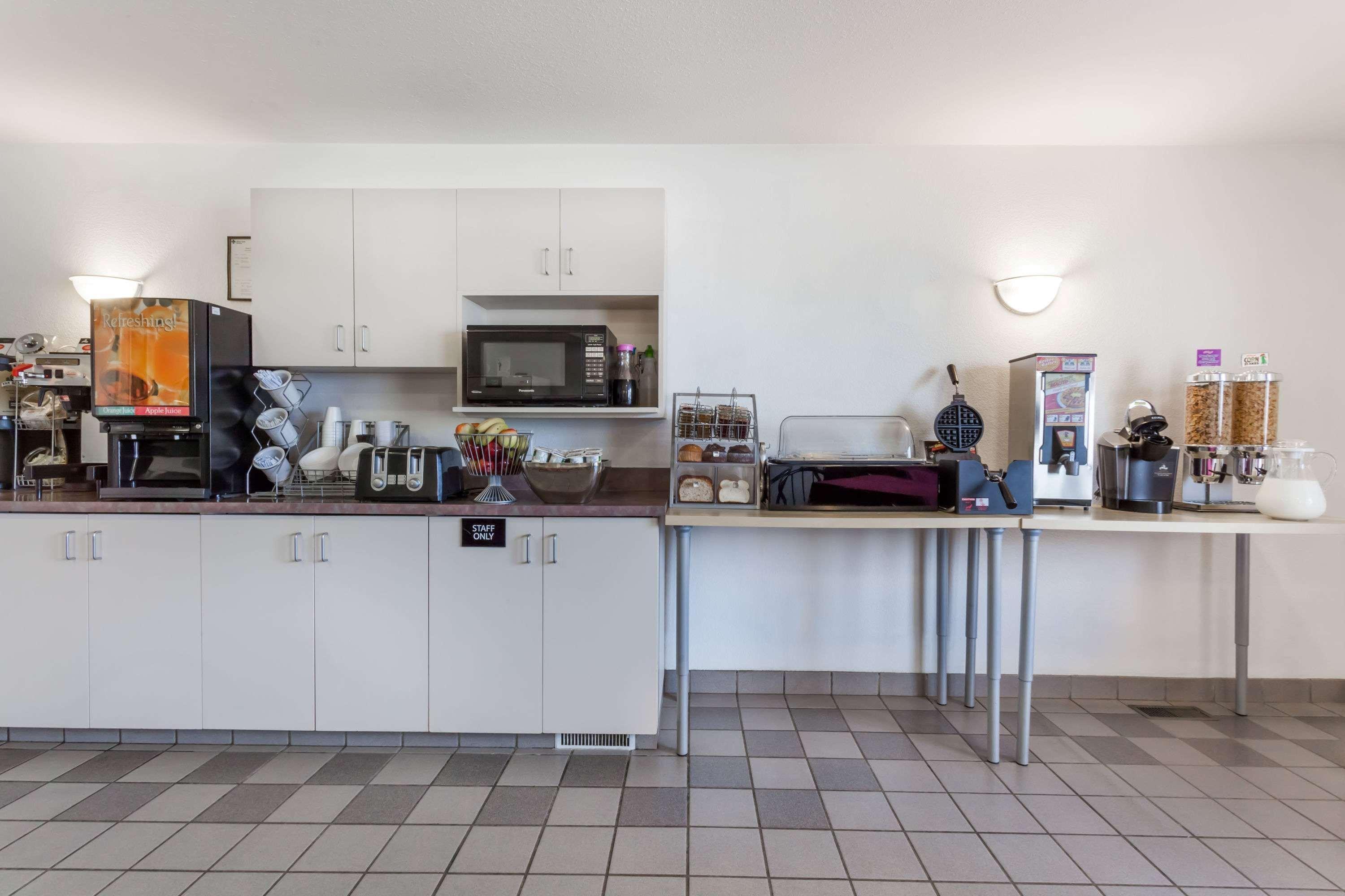 Days By Wyndham Hotel 3*